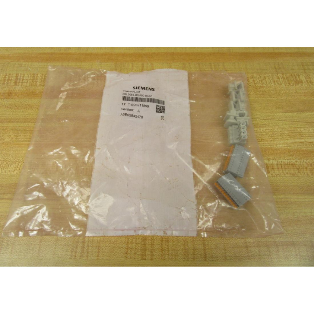 Siemens 6SL3064-8MA00-0AA0 Terminal Kit 6SL30648MA000AA0