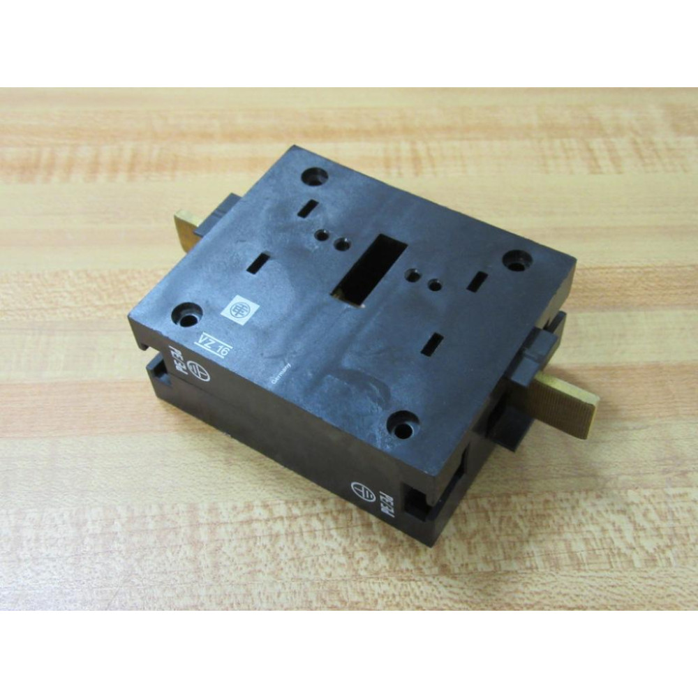 Square DSchneider VZ 16 Grounding Module VZ16 - Used