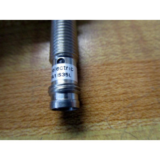Baumer Electric IFRM 08N1701S35L Proximity Switch IFRM08N1701S35L