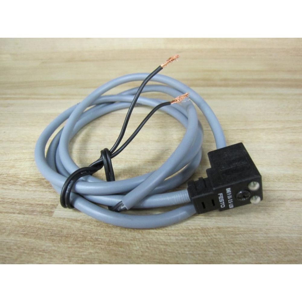 Festo KME-1-24-2.5-LED Cable KME12425LED 4' Cable - Used