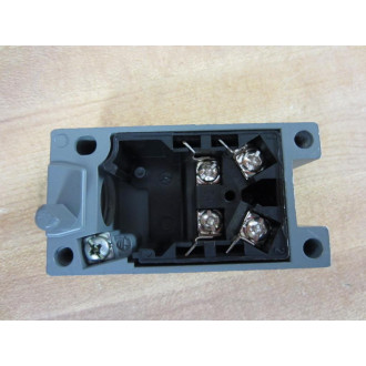 Cutler Hammer E51RC Limit Switch Receptacle (Pack of 2) - New No Box
