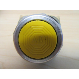 Allen Bradley 800T-A9D1 Push Button Yellow W800T-XD1 - Used