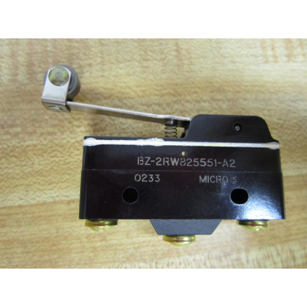 Micro Switch BZ-2RW825551-A2 Honeywell Limit Switch - New No Box