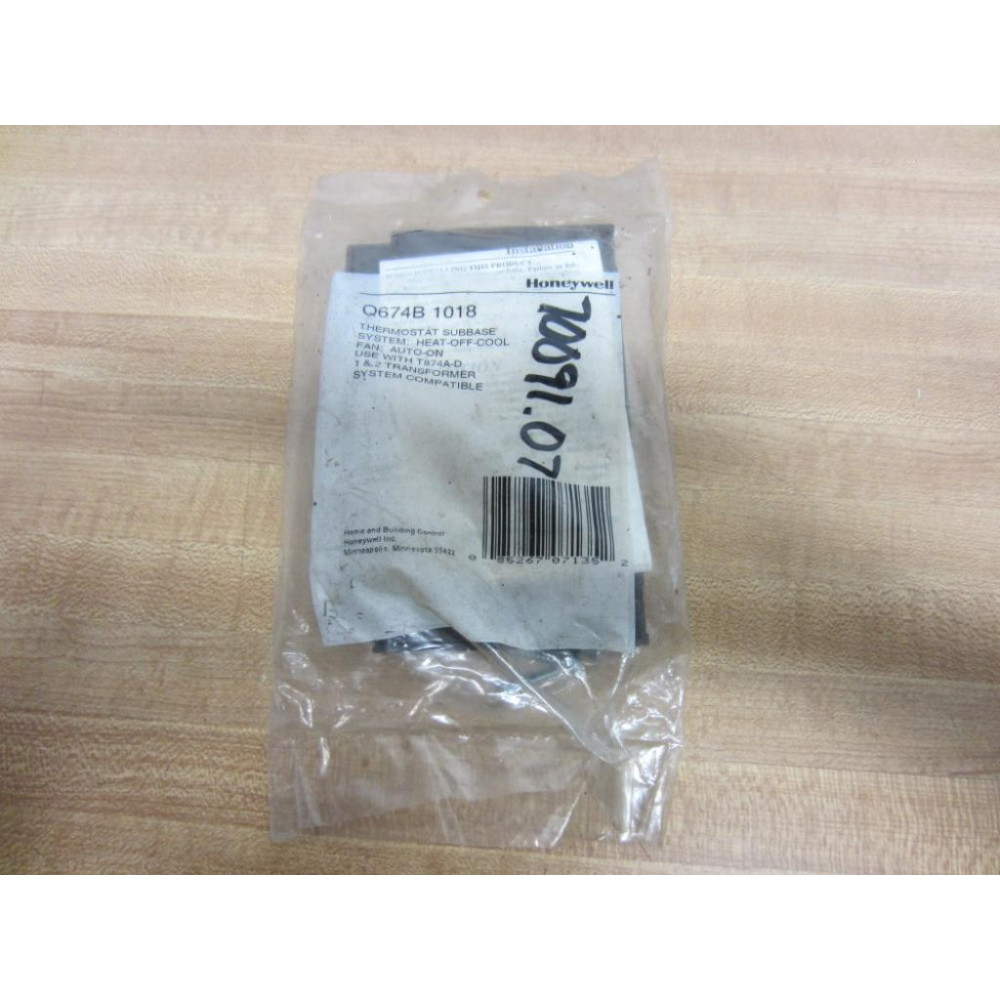 Honeywell Q674B-1018 Thermostat Subbase Q674B1018