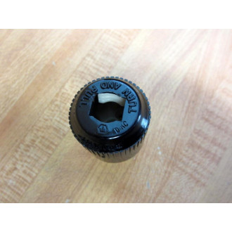Bryant 7465N Locking Plug 15A 125V
