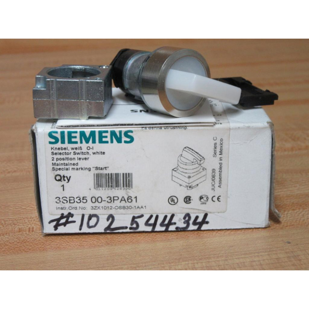 Siemens 3SB3 500-3PA61 Switch 2 Position 3SB35003PA61 wBase & Clip