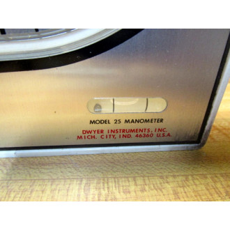 Dwyer DF-483 Mark II Manometer 25 WO Seal Casing