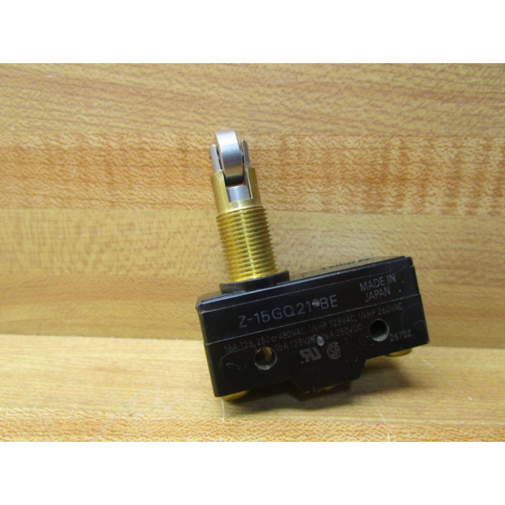 Omron Z-15GQ21 BE Limit Switch WRoller Z15GQ21BE - New No Box