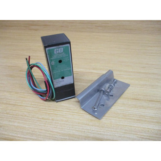 TopWorx 11-11110-00 Go Leverless Limit Switch 111111000 W Bracket - Used
