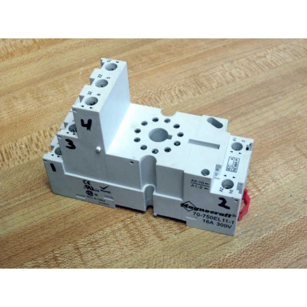 Magnecraft 70-750EL11-1 Relay Socket 70750EL111 - Used