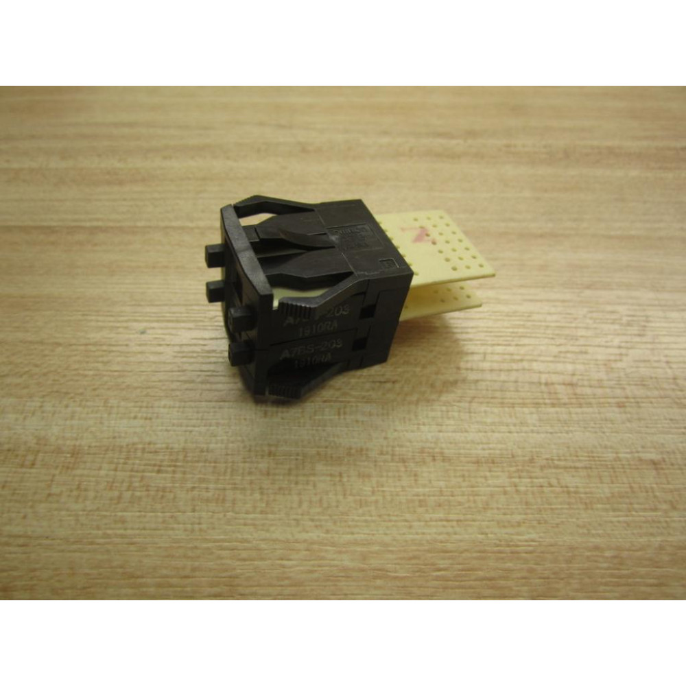 Omron A7BS-203 Thumbwheel Switch Read Out: 00-99 - New No Box