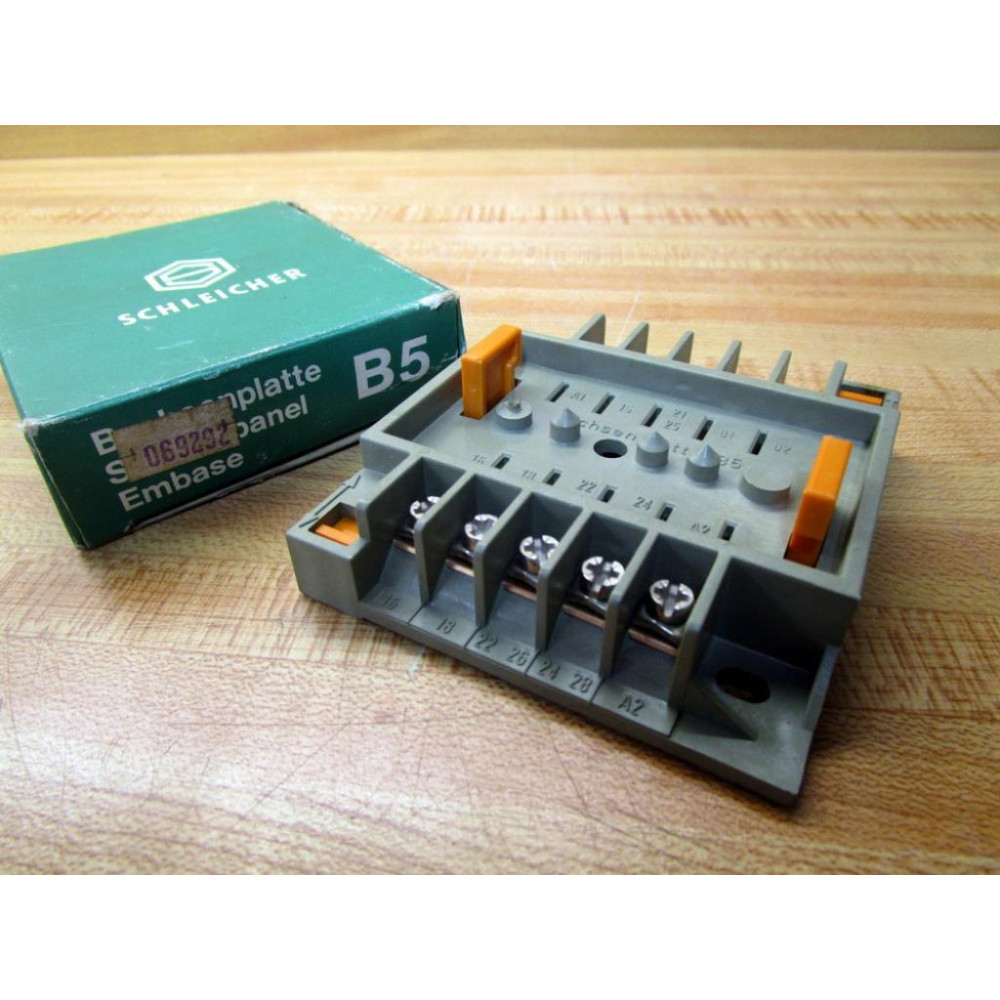 Schleicher B5 Socket Panel