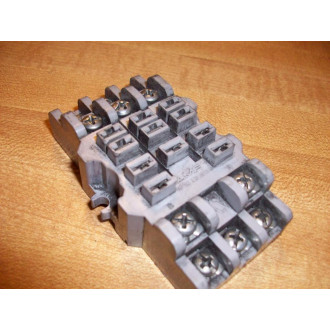 Potter & Brumfield 27E121 AMF Relay Socket (Pack of 12) - Used