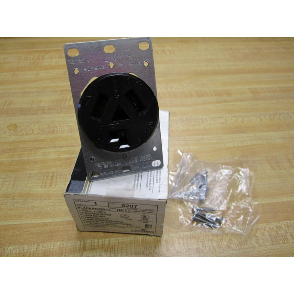Leviton 5207 Flush Mount Power 30A 125250V 3 Pole SAN 061 (Pack of 3)