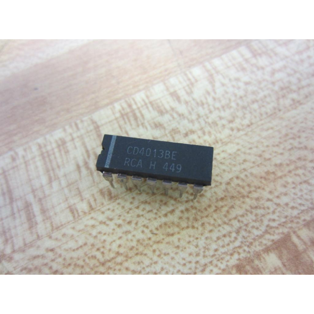 RCA CD4013BE Integrated Circuit