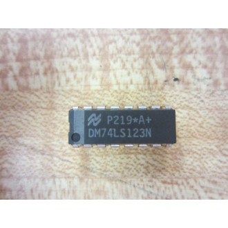 National Semiconductor DM74LS123N Integrated Circuit (Pack of 2)
