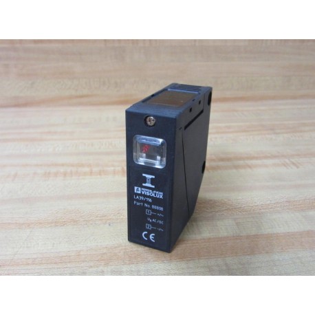 Pepperl + Fuchs LA39116 Visolux Photoelectric Sensor 88808 - New No Box
