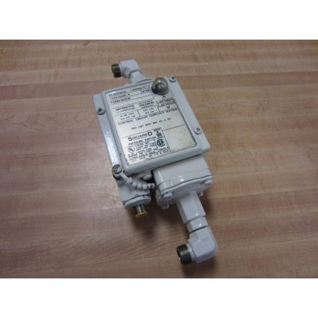 Square D 9012 GGW-4 Pressure Switch 9012GGW4 Series C - Used