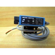 Micro Switch FE7C-FRF6-M Honeywell Amplifier FE7CFRF6M WMounting Brkt. - Used