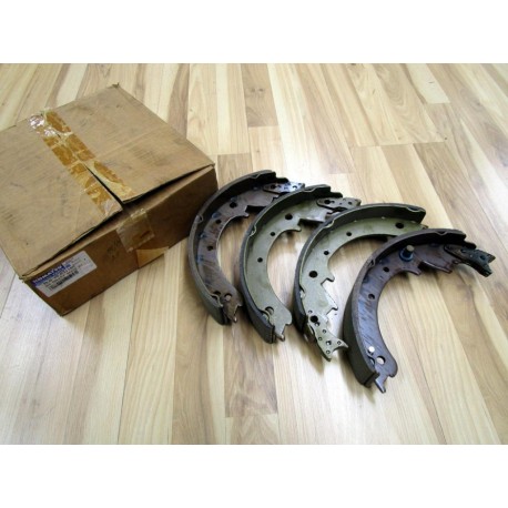 Komatsu 3EB-30-A31180 BX Brake Shoe Kit L720