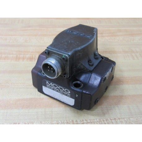 Moog A076-795 ServoCon Valve A076795 - Used