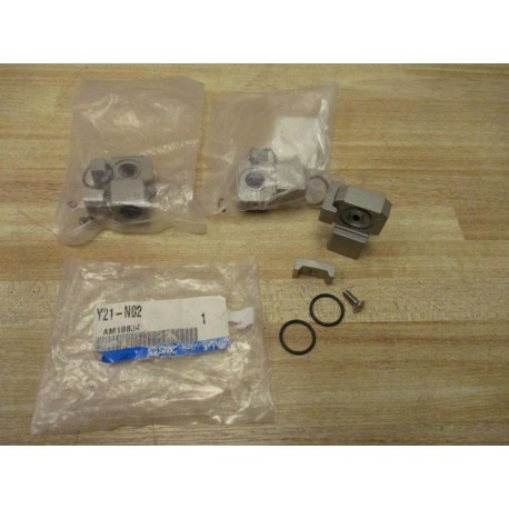 SMC Y21-N02 T-Port Adapter Y21N02 (Pack of 3)
