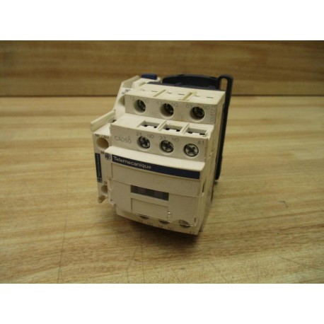 Schneider Electric CAD50E7 Telemecanique Relay - New No Box