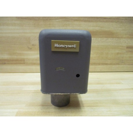 Honeywell V2045A-1038-3 Actuator V2045A-1038 - Used