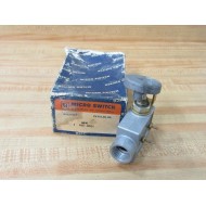 Micro Switch BZE6-2RQ4 Snap Switch WPalm Button BZE62RQ4