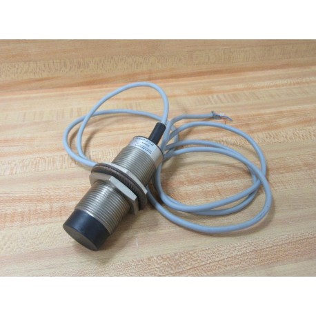 Allen Bradley 871C-D14AP30-E2 Proximity Sensor 871CD14AP30E2 - New No Box