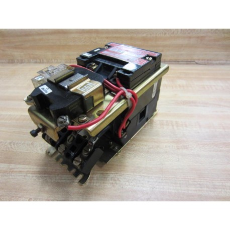 Square D 8903 SMO 11 Lighting Contactor Series A 8903 SM0 11 - Used
