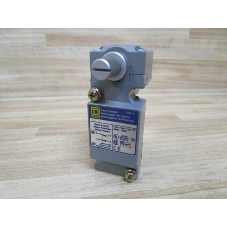 Square D 9007 C054B2 Limit Switch Plug - New No Box