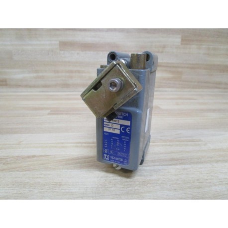 Square D 9007-AW12 Limit Switch 9007AW12 w Lever - Used
