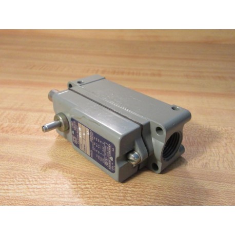 Square D 9007-AW12 Limit Switch 9007AW12 Ser. D - New No Box