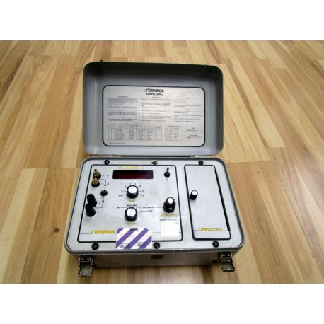 Omega OMNI-CAL-8A-110 Portable Thermocouple Tester OMNICAL8A110 - Used