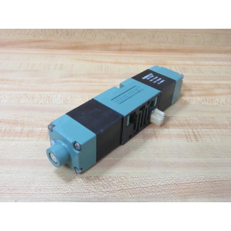 Numatics 081SS400K000030 Solenoid Valve 082SS415K000030 - Used