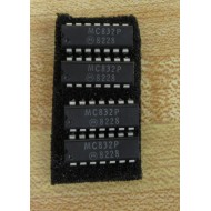Motorola MC832P Integrated Circuit (Pack of 4)