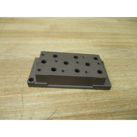 Numatics 103-228 Manifold 103228 - New No Box