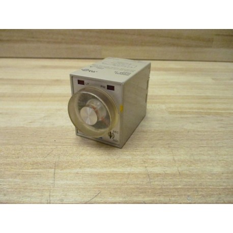 Omron H3M-H Timer Range: 0-0.5 Sec or Min 100110120 - Used