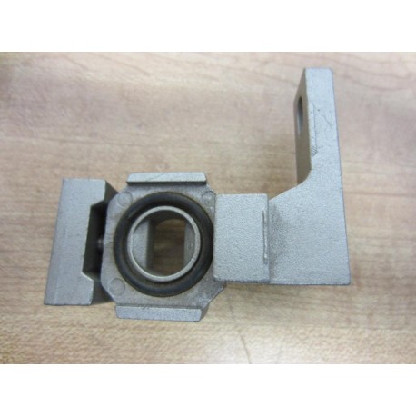SMC Y30L Coupler L-Type 11-080 Missing Seal - New No Box