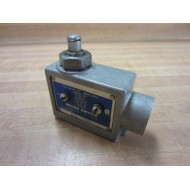 Micro Switch BZE-2RQ2 Honeywell BZE2RQ2 Limit Switch - Used