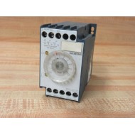 Siemens 7PU4040-1BN20 Timer On Delay 7PU4040 - Used