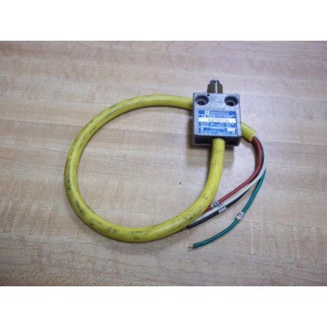 Telemecanique MS02S06-04 Limit Switch MS02S0604 - Used