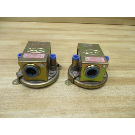 Dwyer 1910-10 Pressure Switch Series 1900 (Pack of 2) - Used