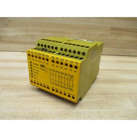 Pilz PNOZ 11 120VAC 24VDC 7no 1nc Safety Relay 774085 - Used