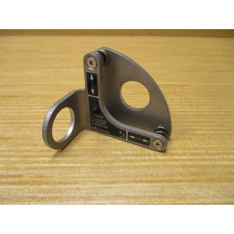 IFM Efector E20686 Mounting Bracket WO Bolt - New No Box
