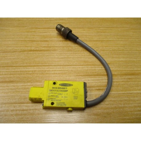 Banner SM2A312LVAGQDP Mini-Beam Photoelectric Sensor - Used