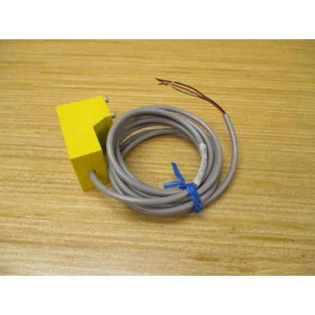 Banner SM81RSR Photo Electric Sensor - New No Box