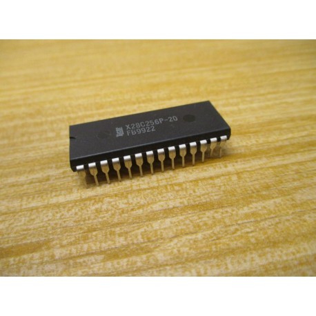 XICOR X28C256-20 Integrated Circuit X28C25620 - New No Box