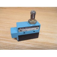 Honeywell BZE6-2RQ9 Limit Switch WRoller BZE62RQ9 W Base - Used